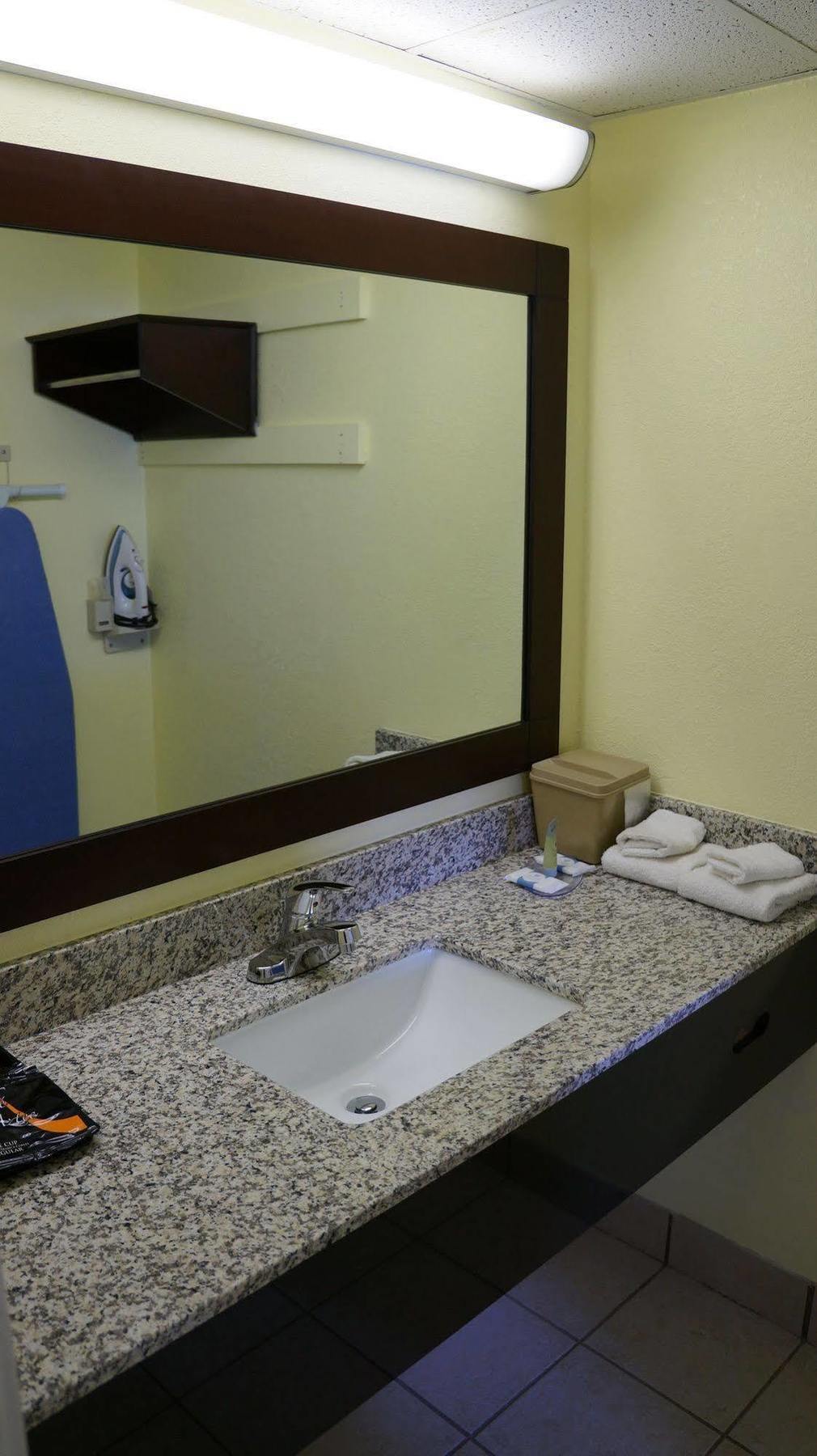 Regency Inn פיטסבורג מראה חיצוני תמונה